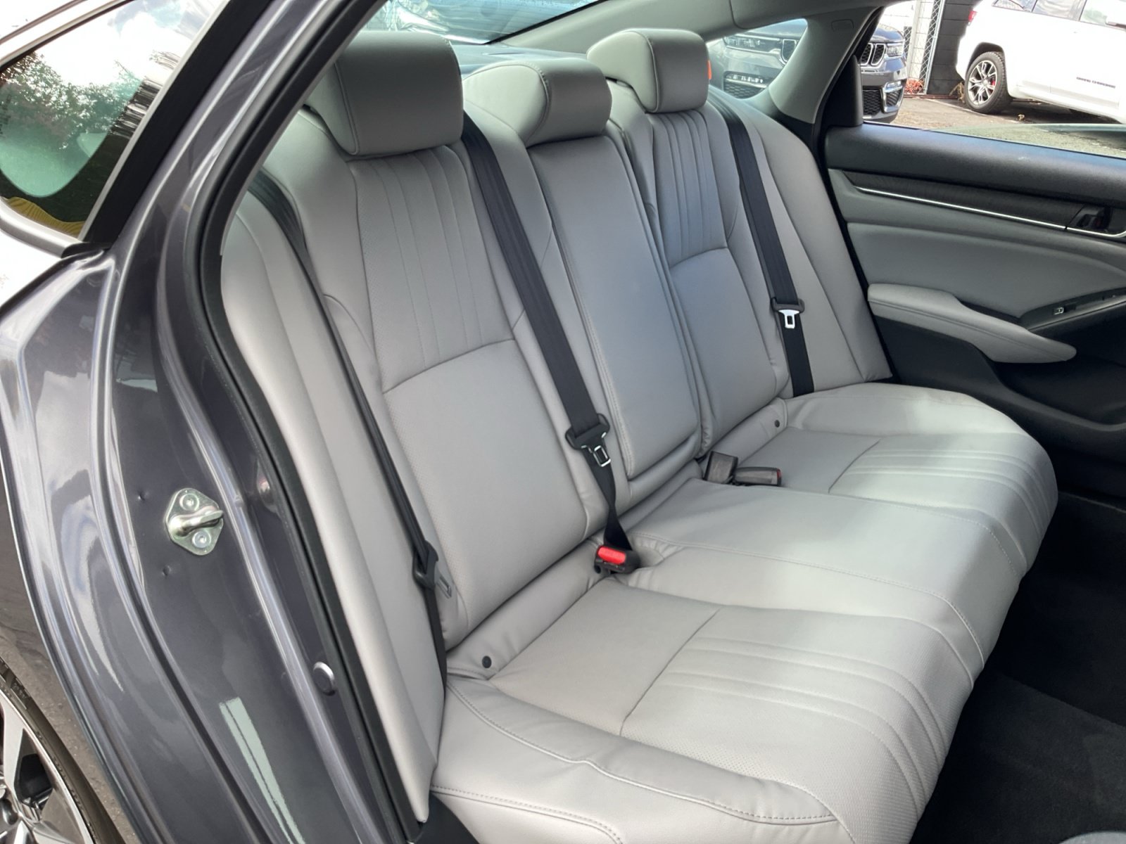 Used 2018 Honda Accord Touring image 20