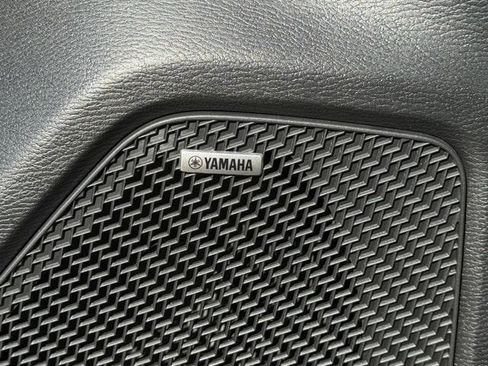 Used 2025 Mitsubishi Outlander SE FWD image 25