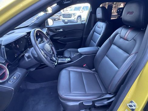 Used 2024 Chevrolet Trax RS w/ Sunroof Package FWD image 10