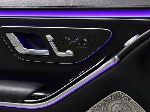 Certified 2022 Mercedes-Benz S 500 4MATIC w/ AMG Line Package image 26