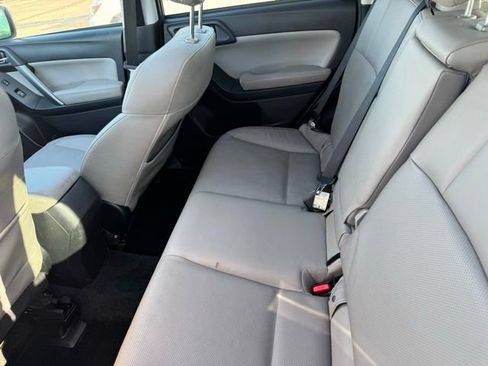 Used 2018 Subaru Forester 2.5i Limited image 7