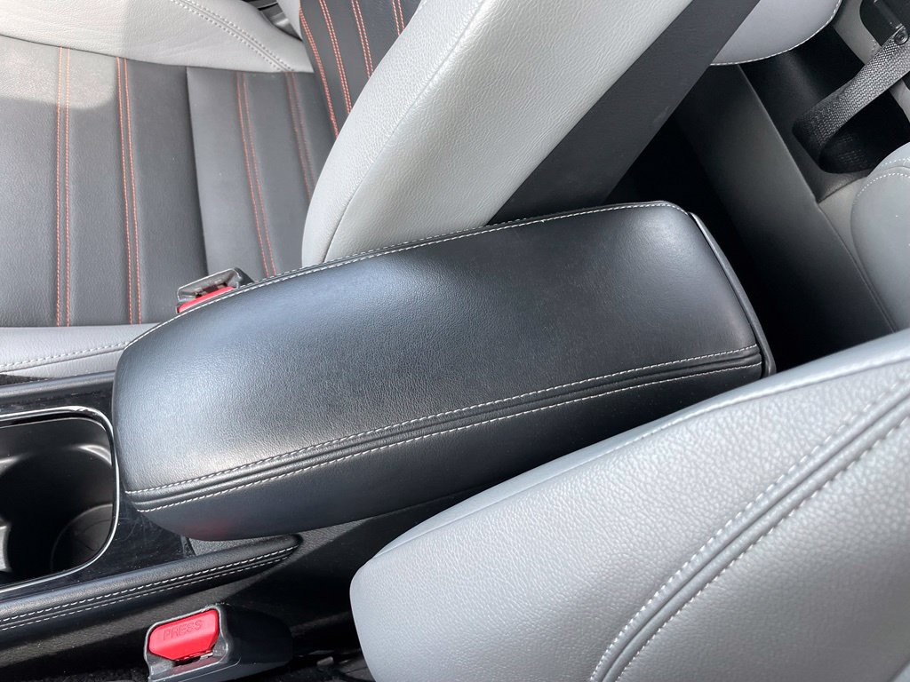 Used 2024 Nissan Kicks SR w/ SR Premium Package FWD image 40