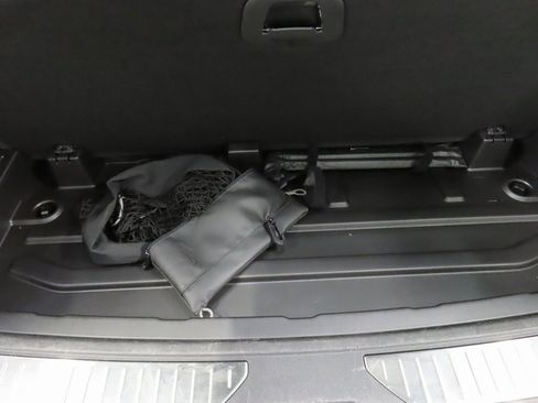 Used 2025 GMC Yukon AT4 Ultimate image 35