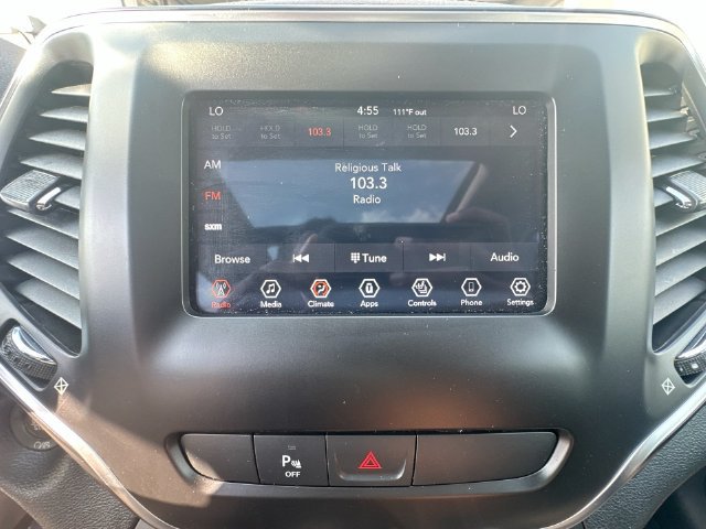 Used 2020 Jeep Cherokee Latitude Plus AWD/4WD image 19