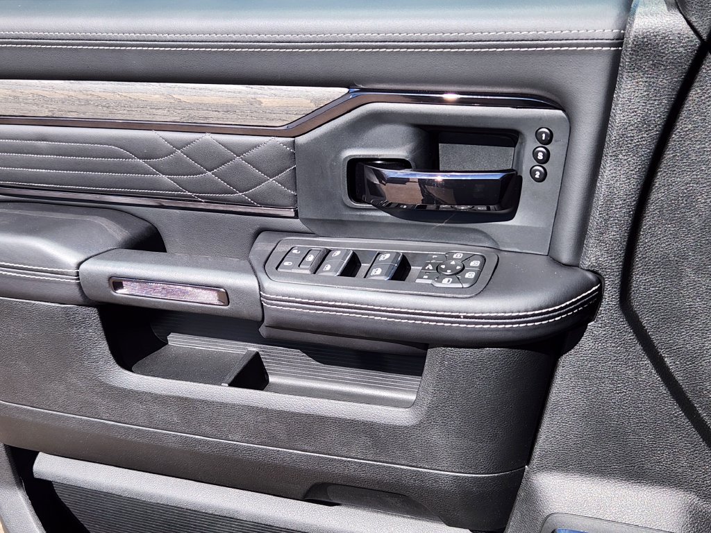 New 2026 RAM 2500 Limited AWD/4WD image 6