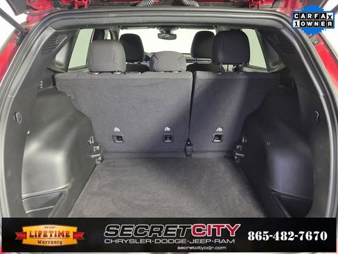 Used 2023 Jeep Compass Sport image 29