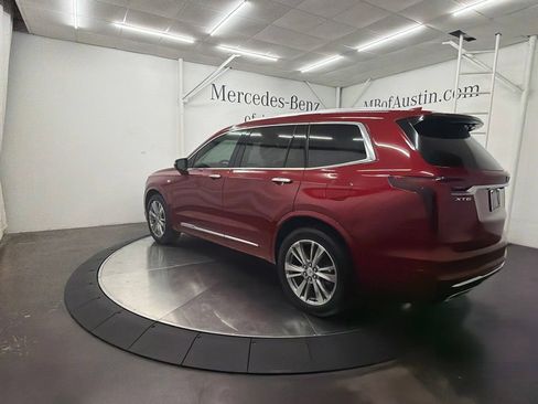 Used 2024 Cadillac XT6 Premium Luxury w/ Technology Package FWD image 5