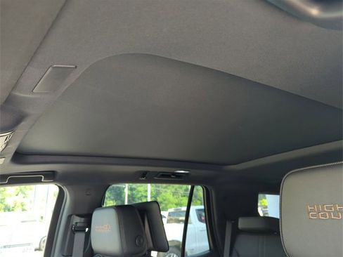 New 2025 Chevrolet Tahoe High Country image 19