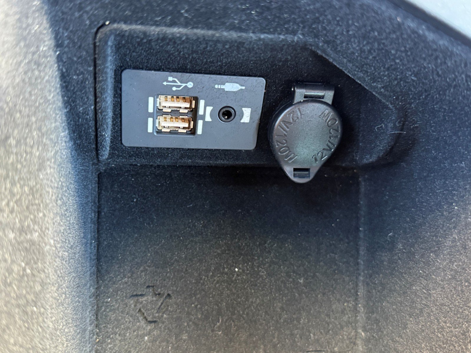 Used 2023 Lexus IS 350 F Sport AWD/4WD image 32