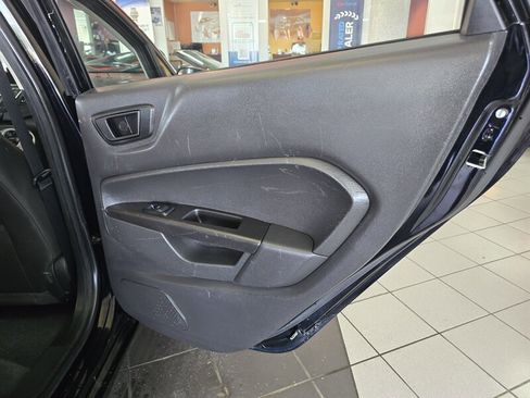 Used 2017 Ford Fiesta SE w/ Cold Weather Package image 15