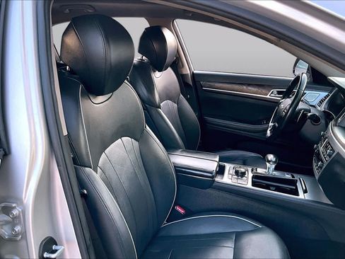 Used 2018 Genesis G80 3.8 w/ Option Group 03 RWD image 9