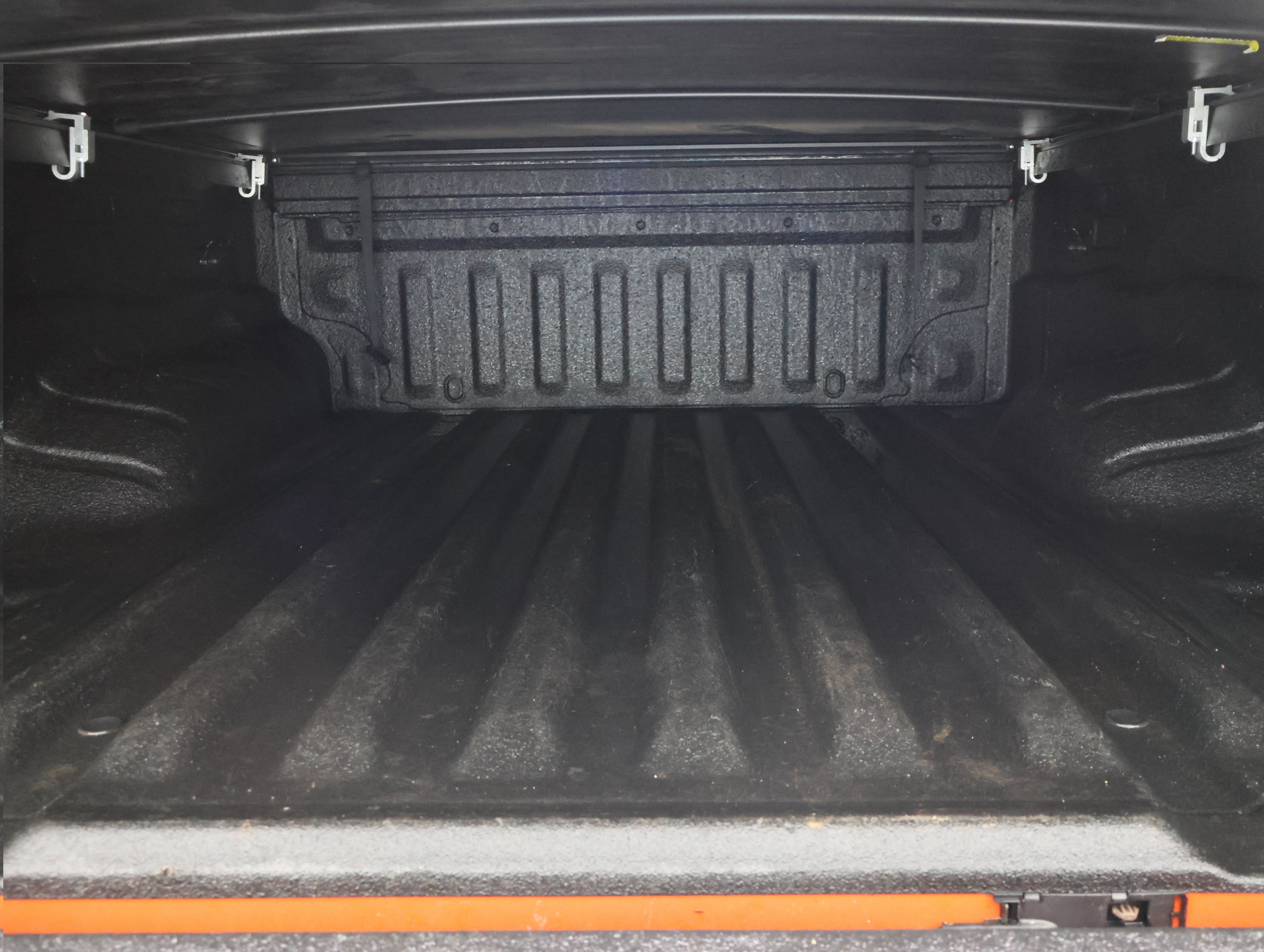 Used 2025 Nissan Frontier PRO-4X AWD/4WD image 27