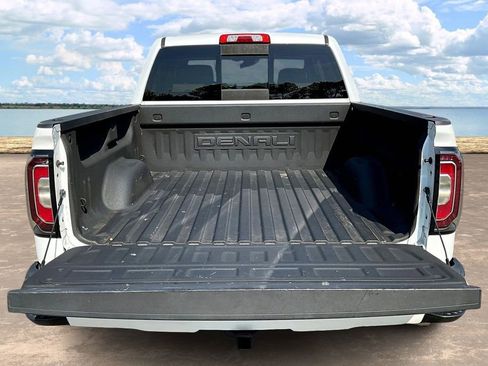 Used 2018 GMC Sierra 1500 Denali AWD/4WD image 9