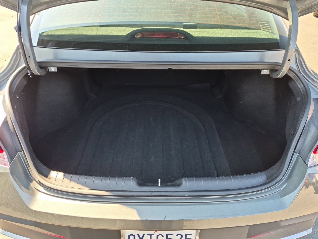 Used 2026 Hyundai Elantra Sport FWD image 29