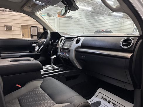 Used 2018 Toyota Tundra SR5 image 29