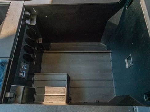 Used 2022 Toyota Tundra SR5 image 32