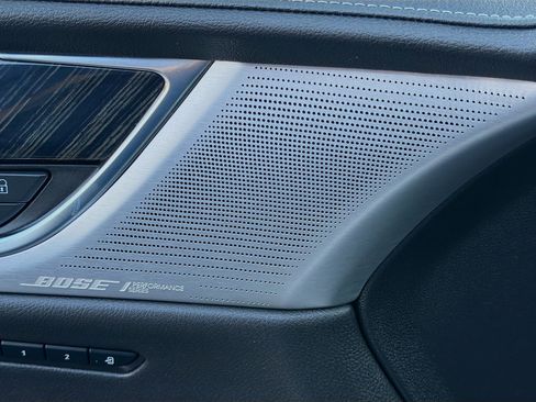 Used 2021 Cadillac XT6 Premium Luxury image 25