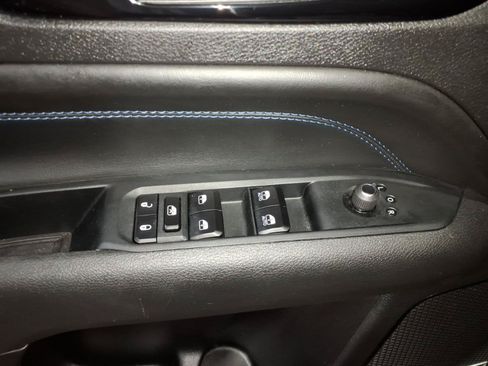 Used 2025 Jeep Compass Limited w/ High Altitude Package AWD/4WD image 14