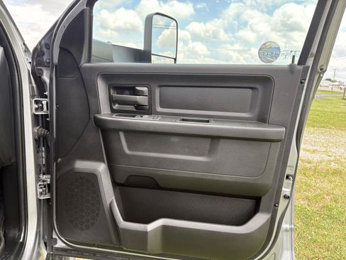 Used 2022 RAM 2500 Tradesman AWD/4WD image 30