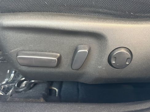 Used 2016 Toyota Camry LE FWD image 14