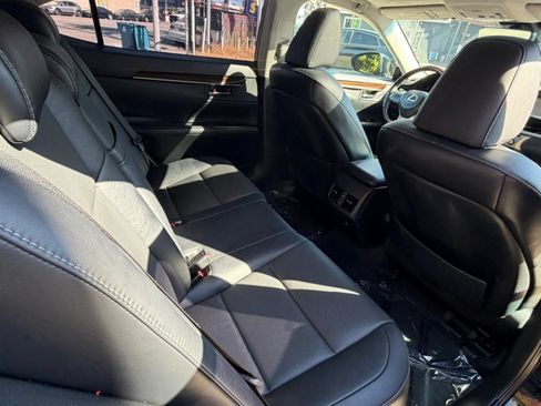 Used 2017 Lexus ES 350 w/ Navigation System Package FWD image 10