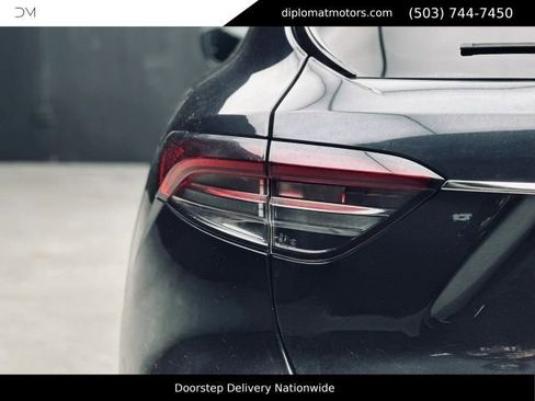 Used 2022 Maserati Levante GT AWD/4WD image 15