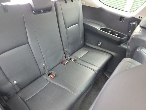 Certified 2024 Toyota Grand Highlander XLE image 18