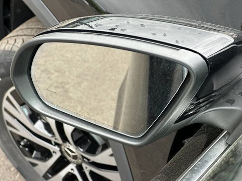 Used 2025 Mercedes-Benz GLA 250 image 9