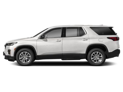 Used 2023 Chevrolet Traverse RS w/ LPO, Floor Liner Package FWD image 3