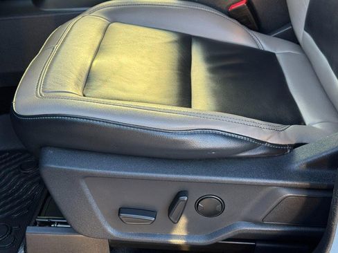 Used 2024 Ford Bronco Wildtrak image 25