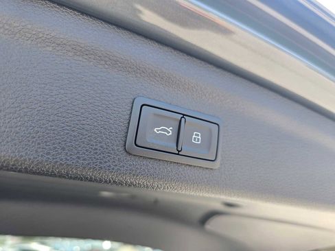 New 2025 Audi Q3 2.0T Premium image 18