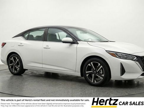 Used 2025 Nissan Sentra SV image 1