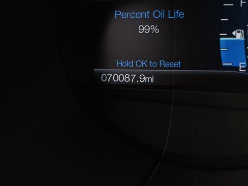 Used 2018 Ford Edge SEL w/ Canadian Touring Package image 26