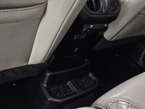 Used 2021 Jeep Wrangler Unlimited Sahara AWD/4WD image 29