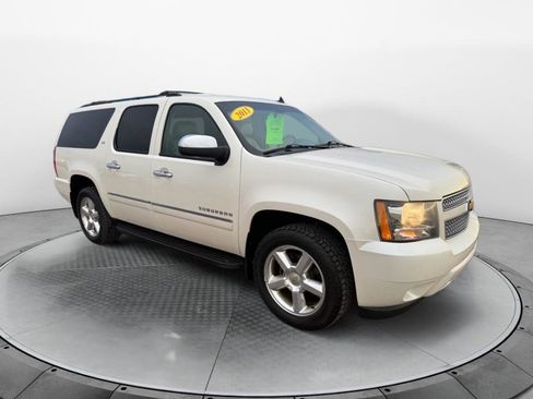 Used 2013 Chevrolet Suburban LTZ image 7