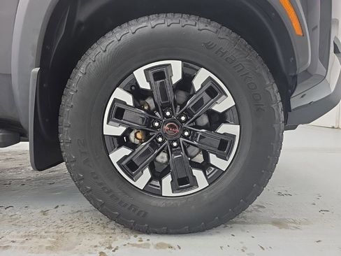 Used 2023 Nissan Frontier PRO-4X w/ Pro Convenience Package image 18