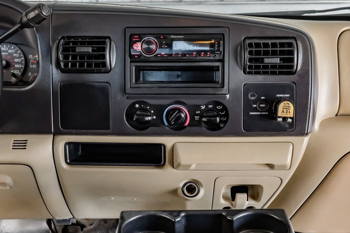 Used 2005 Ford F250 XL AWD/4WD image 22