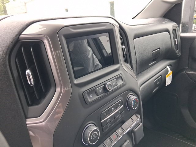 New 2026 Chevrolet Silverado 2500 Custom w/ Custom Value Package AWD/4WD image 11