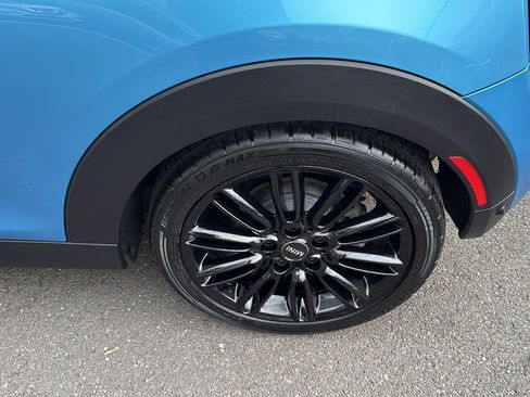 Used 2018 MINI Cooper S image 23