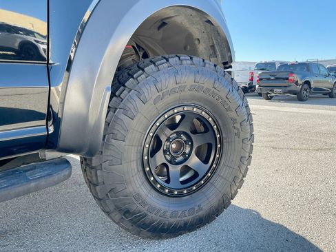 Used 2017 Ford F150 Raptor w/ Equipment Group 802A Luxury image 12