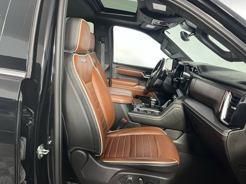 Used 2024 GMC Sierra 1500 Denali Ultimate image 30