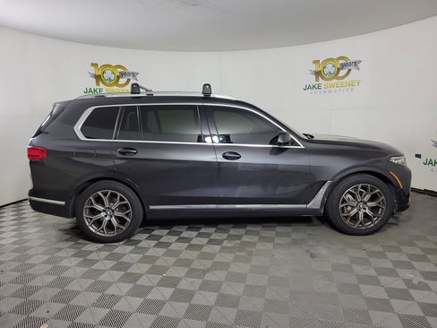Used 2022 BMW X7 xDrive40i w/ Premium Package image 4