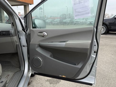 Used 2009 Nissan Quest SE w/ Seat Pkg image 20