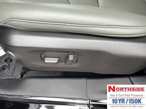 New 2025 Jeep Gladiator Mojave image 16