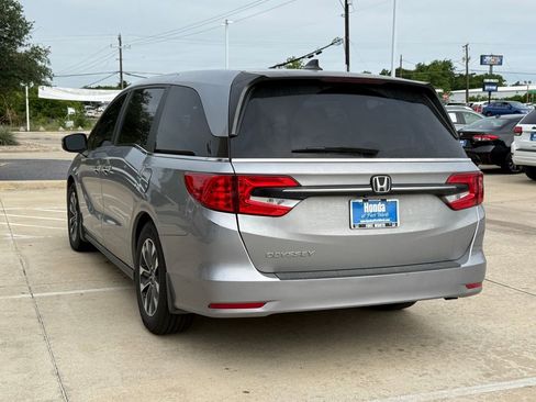 Certified 2022 Honda Odyssey EX-L image 5