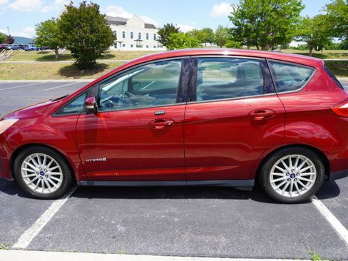 Used 2015 Ford C-MAX SE w/ Equipment Group 201A FWD image 9