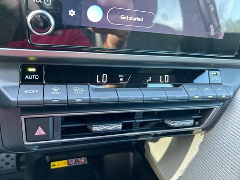 Certified 2026 Toyota Camry SE FWD image 26