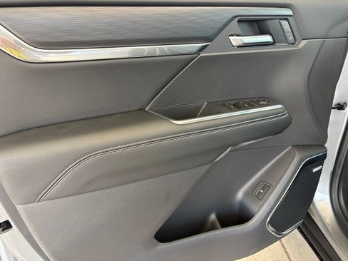 New 2026 GMC Acadia Elevation w/ Elevation Premium Package FWD image 10