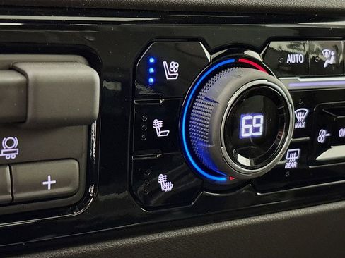 New 2025 Chevrolet Silverado 3500 High Country w/ Technology Package image 20