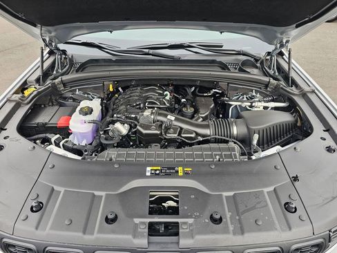 New 2025 Jeep Grand Cherokee L Altitude image 9